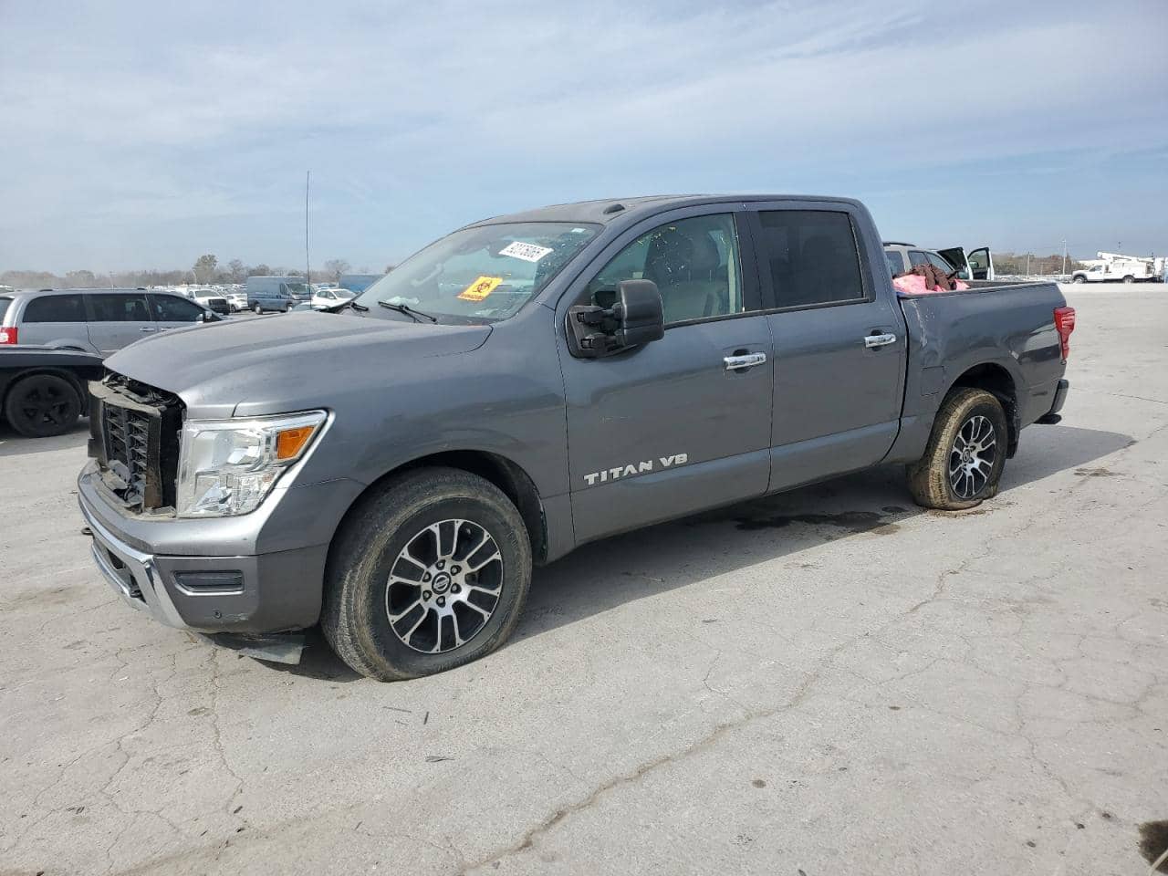 2020 NISSAN TITAN SV — zdjęcie z aukcji
