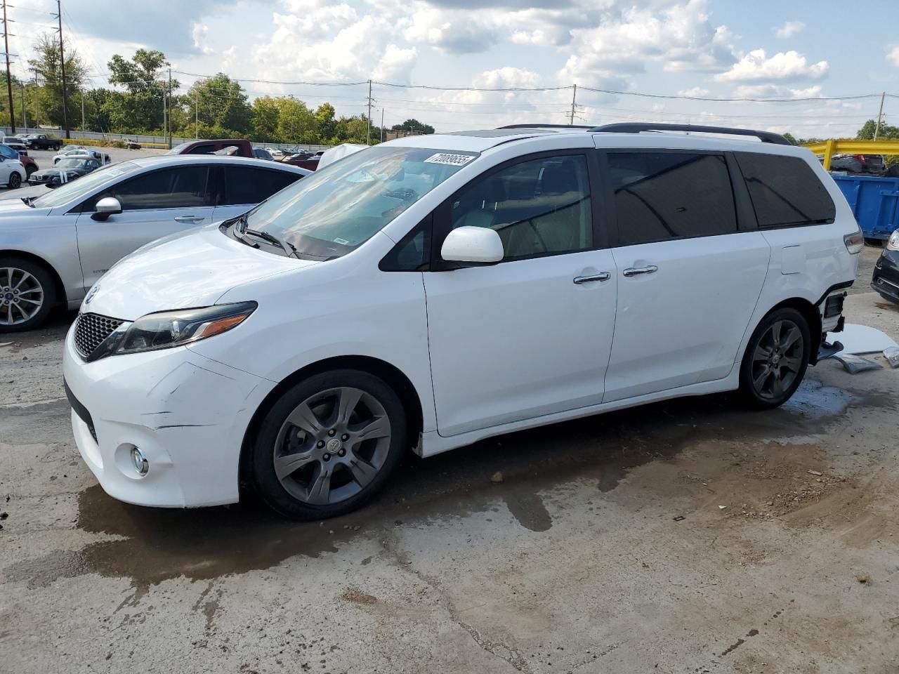 Zdjęcie główne ogłoszenia TOYOTA SIENNA SE